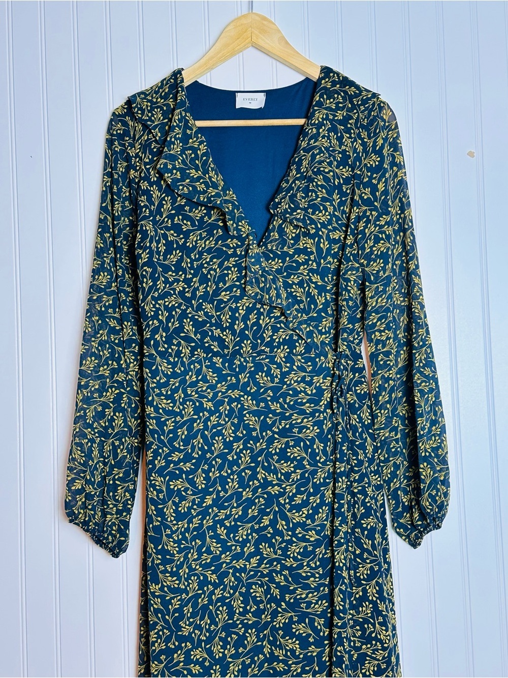 Everly Long Sleeve V-Neck Floral Wrap Midi Dress Floral Large - Picture 3 of 11